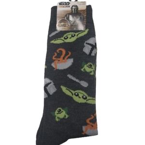 Star Wars 'The Mandalorian' (#1) Grey Novelty Crew Socks - Size 6.5 - 12 *NEW*